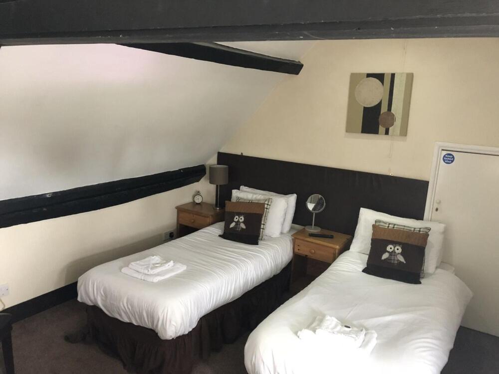White Lion Hotel Pont Yates Eksteriør billede