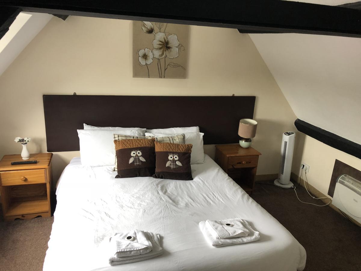 White Lion Hotel Pont Yates Eksteriør billede